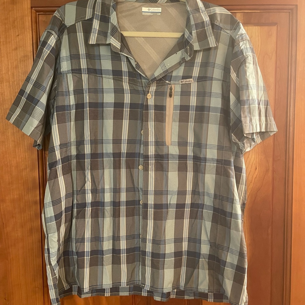 Columbia fishing shirt
